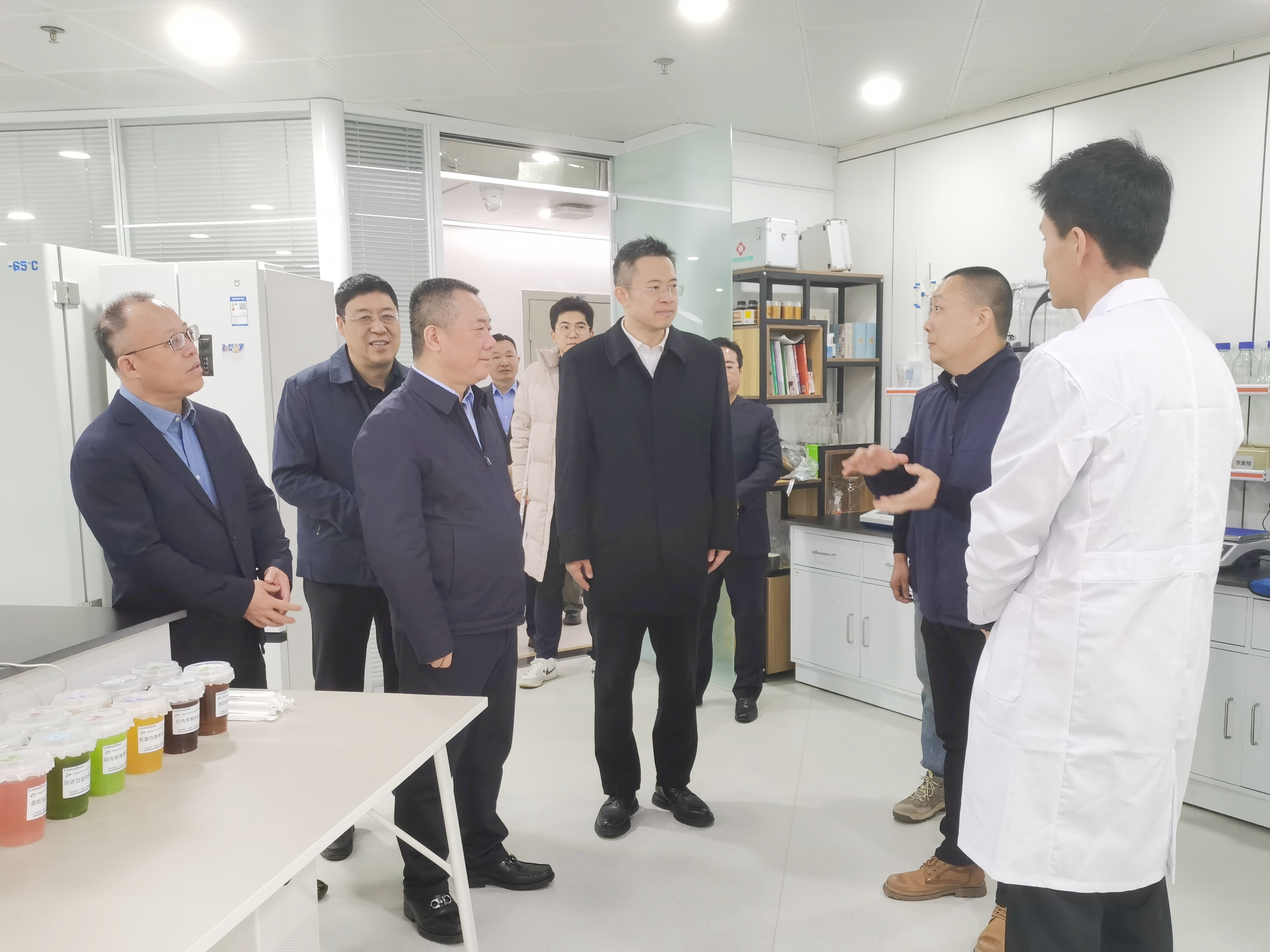 西安投資控股開展新春開工走訪慰問